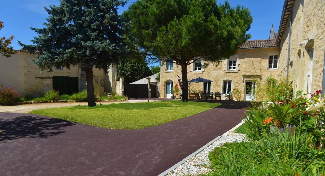 Gites Jardin-Darcy - Piscine Au Sel Bois Exterior photo